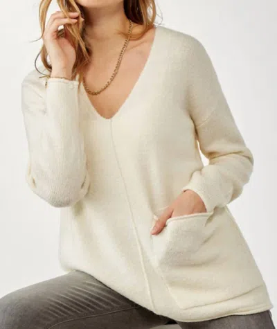 Charlie Paige Vee Neck Knit Sweater In Ivory In Beige