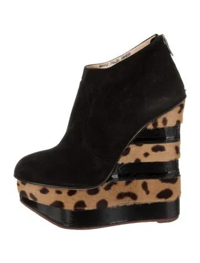 Pre-owned Charlotte Olympia Fur Animal Print Pumps In Multi