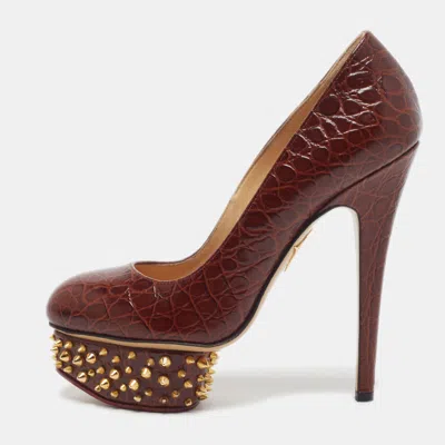 Pre-owned Charlotte Olympia Paloma Size 36 Brown Croc Embossed Leather Platform Pumps
