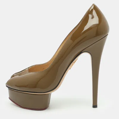 Pre-owned Charlotte Olympia Size 38 Olive Green Patent Leather Peep Toe Platform Pumps