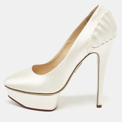 Pre-owned Charlotte Olympia White Satin Paloma Platform Pumps Size 37