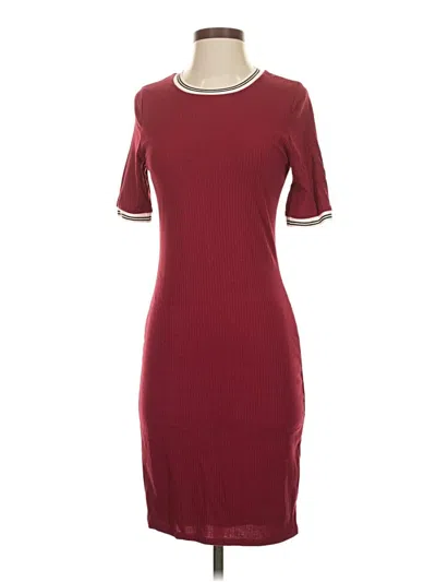 Pre-owned Charlotte Russe 3/4 Sleeve T-shirt In Burgundy