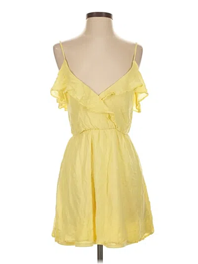 Pre-owned Charlotte Russe Casual Dress In Yellow
