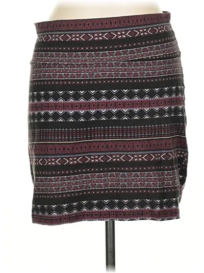 Pre-owned Charlotte Russe Casual Skirt In Burgundy