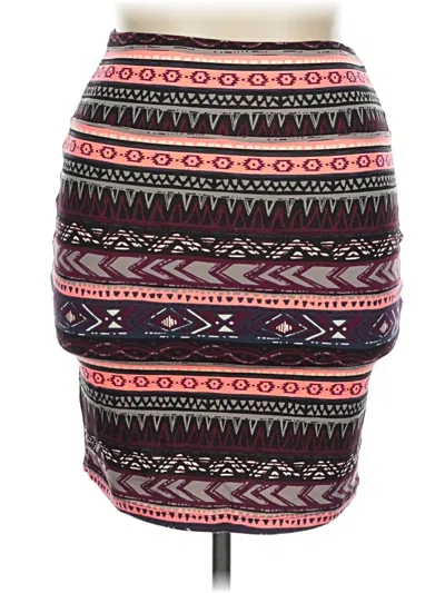 Pre-owned Charlotte Russe Casual Skirt In Burgundy