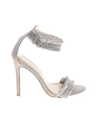 Pre-owned Charlotte Russe Heels In Gray