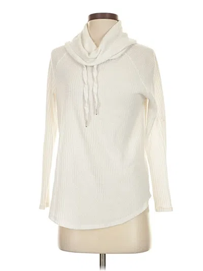 Pre-owned Charlotte Russe Long Sleeve T-shirt In Ivory