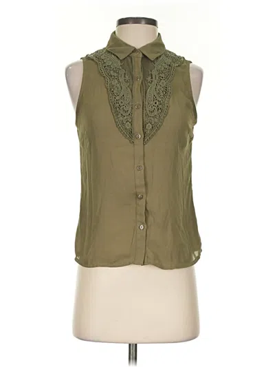 Pre-owned Charlotte Russe Sleeveless Blouse In Green