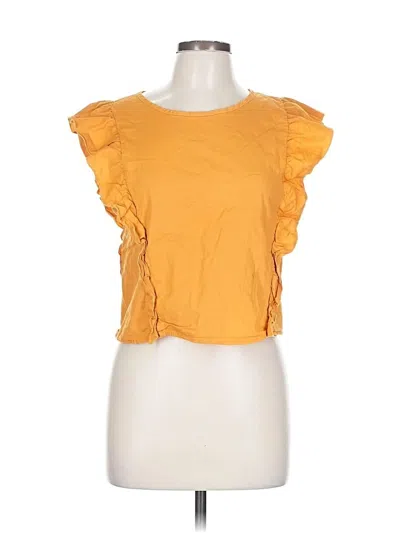 Pre-owned Charlotte Russe Sleeveless T-shirt In Yellow