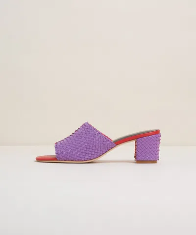 Charlotte Stone Lenu In Tropical
