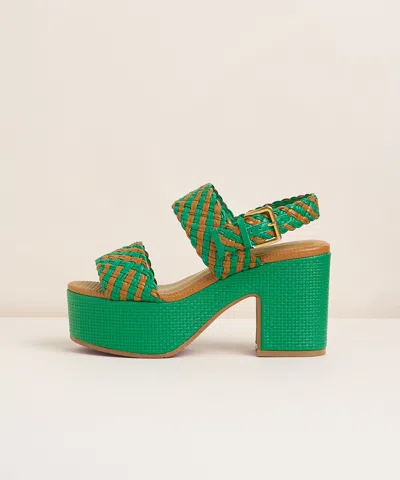 Charlotte Stone Sola In Kite