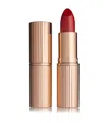 Charlotte Tilbury K. I.s. S.i. N.g Lipstick In Red