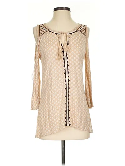 Pre-owned Charming Charlie 3/4 Sleeve Blouse In Ivory