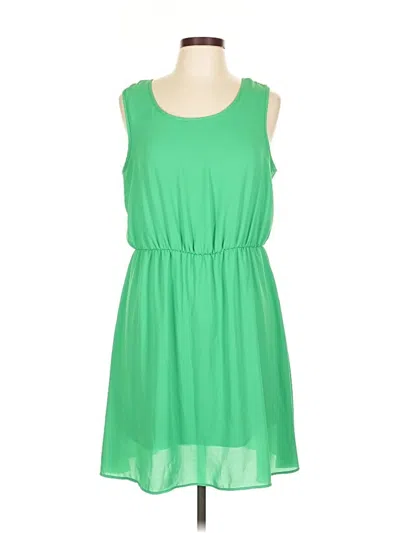 Pre-owned Charming Charlie Casual Dress In Green