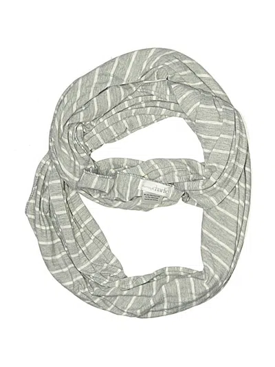 Pre-owned Charming Charlie Scarf In Gray