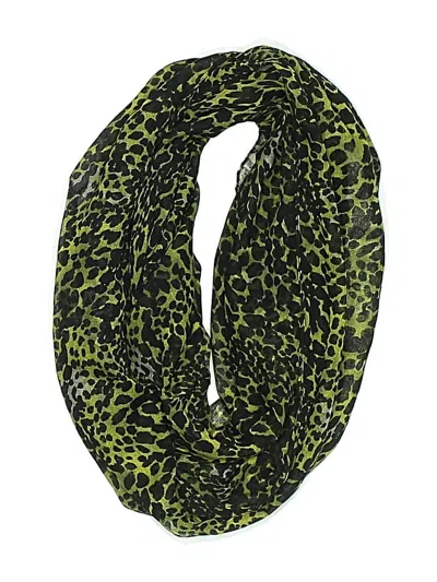 Pre-owned Charming Charlie Scarf In Green