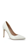 Chase & Chloe Chase And Chloe Lala Pointed Toe Pump In White