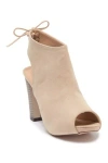 Chase & Chloe Chase And Chloe Marcy Cutout Bootie In Neutral