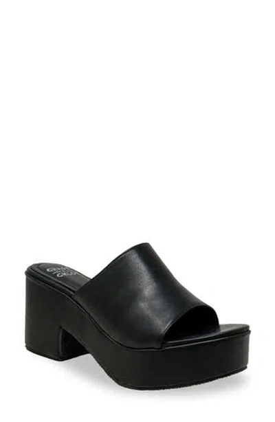 Chase & Chloe Chase And Chloe Nelly Platform Slide Sandal (women) In Black