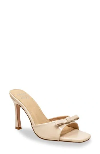 Chase & Chloe Chase And Chloe Nerissa Sandal In Beige Pu