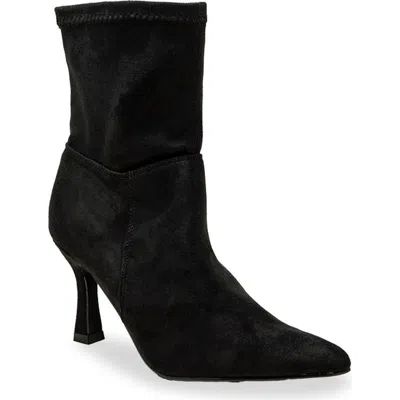 Chase & Chloe Chase And Chloe Pointed Toe Leather Bootie In Black