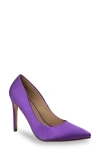 Chase & Chloe Chase And Chloe Pointed Toe Pump In Purple Satin