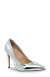 Chase & Chloe Chase And Chloe Pointed Toe Pump In Silver Mirror