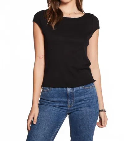Chaser Baby Rib Scallop Edge Short Sleeve Tee In Black