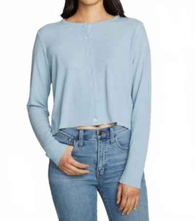 Chaser Button Down Cropped Tee In Light Blue