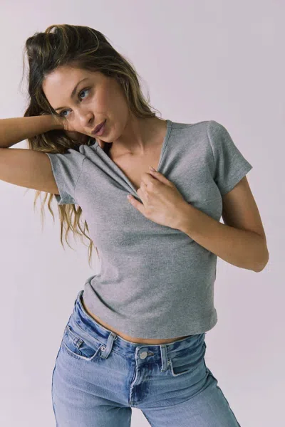 Chaser Drew Tee In Grey In Gray