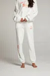 Chaser Hamptons Beach Jogger In White In White