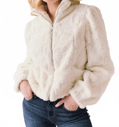 Chaser Puff Sleeve Jacket In Starry White In Neutral