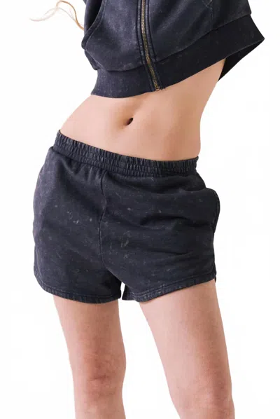 Chaser Taylor Shorts In Navy In Blue
