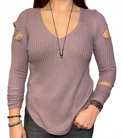 Chaser Thermal Cutout Sleeve Top In Mauve In Pink