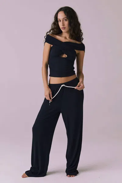 Chaser Women's Sandyy Trouser In Licorice In Black