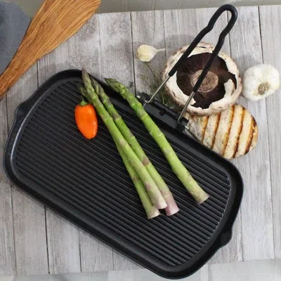 Chasseur 15" Cast Iron Grill Pan In Black