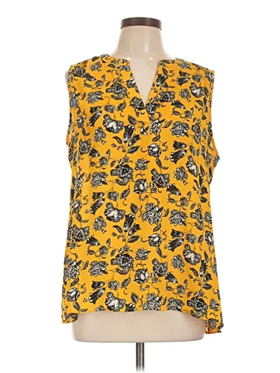 Pre-owned Chaus Sleeveless Blouse In Yellow