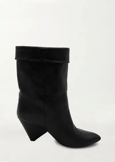 Che By Chelsey Women's Calfskin Boot In Black