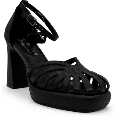 Chelsea Crew Karmel Platform Sandal In Black Leather