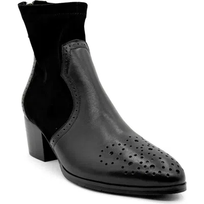 Chelsea Crew Lima Brogue Boot In Black Leather