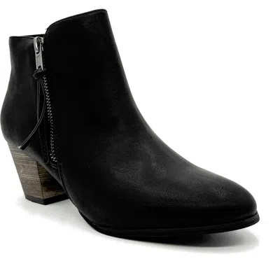 Chelsea Crew Logan Ankle Boot In Black