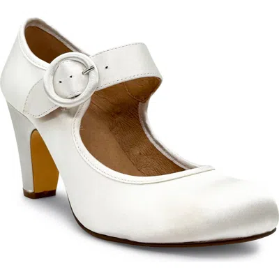 Chelsea Crew Madeline Mary Jane Pump In White