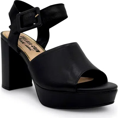 Chelsea Crew Rose Block Heel Platform Sandal In Black