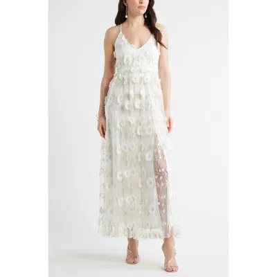 Chelsea28 3-d Metallic Floral Gown In White