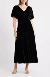 Chelsea28 Velvet V-neck Maxi Dress In Black