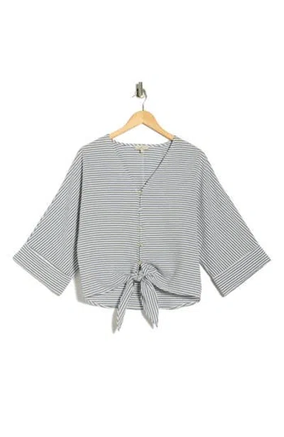 Chenault Tie Front Seersucker Top In Gray