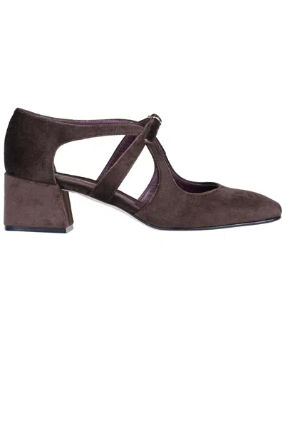 Cheville Ruby Velvet Pumps In Brown
