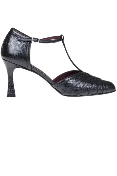 Cheville Tecla Tango Style Pumps In Black