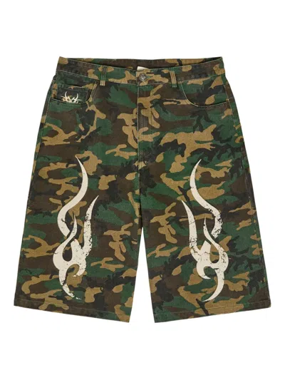 Chew Forever Graphic Shorts In Green
