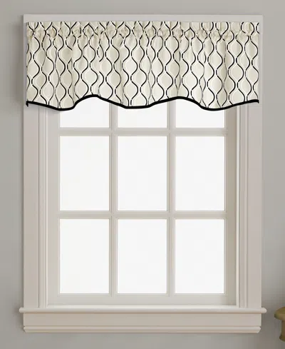 Chf Morocco 58" X 14" Scallop Window Valance In Black